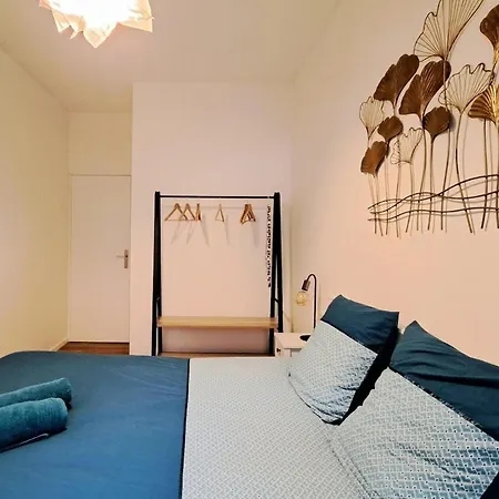 Apartment Beautiful With Private Garden In - 100m From Metro Station *