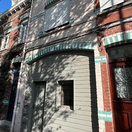 Beautiful With Private Garden In - 100m From Metro Station Λιλ