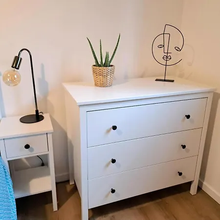 Beautiful With Private Garden In - 100m From Metro Station Apartment *