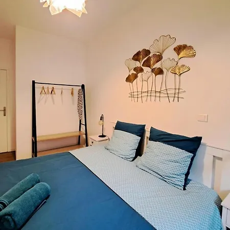 Beautiful With Private Garden In - 100m From Metro Station Lille