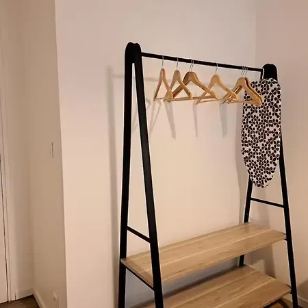 Beautiful With Private Garden In - 100m From Metro Station * Lille