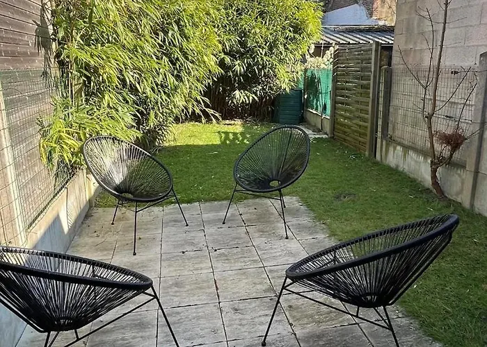 Beautiful With Private Garden In - 100m From Metro Station Lille