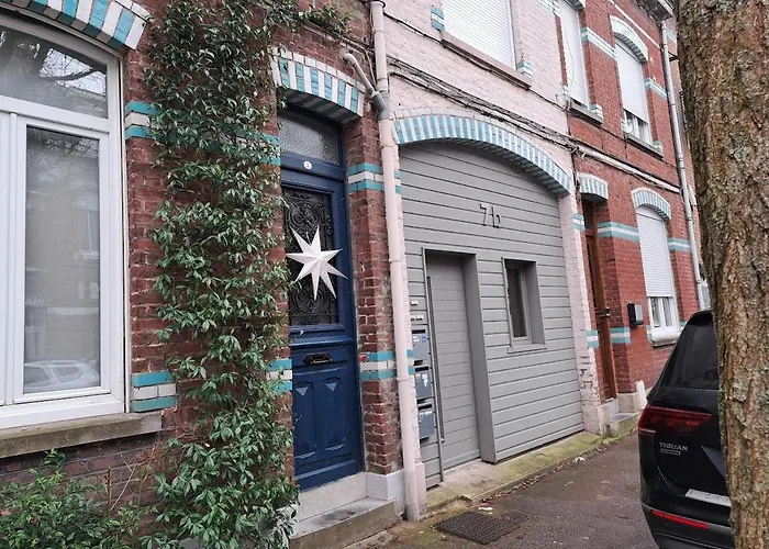 Beautiful With Private Garden In - 100m From Metro Station Lille