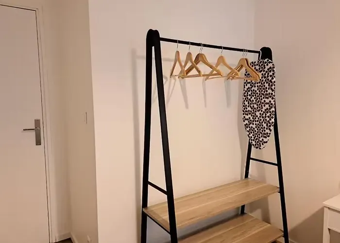 Beautiful With Private Garden In - 100m From Metro Station * Lille