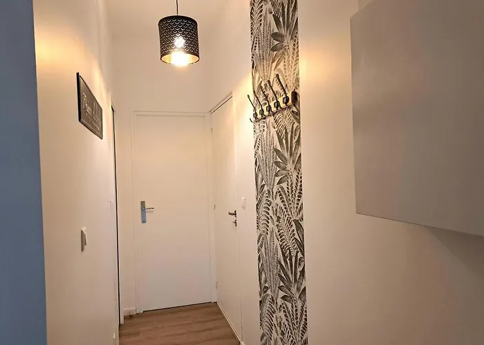 Beautiful With Private Garden In - 100m From Metro Station * Lille