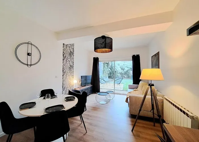 Beautiful With Private Garden In - 100m From Metro Station *