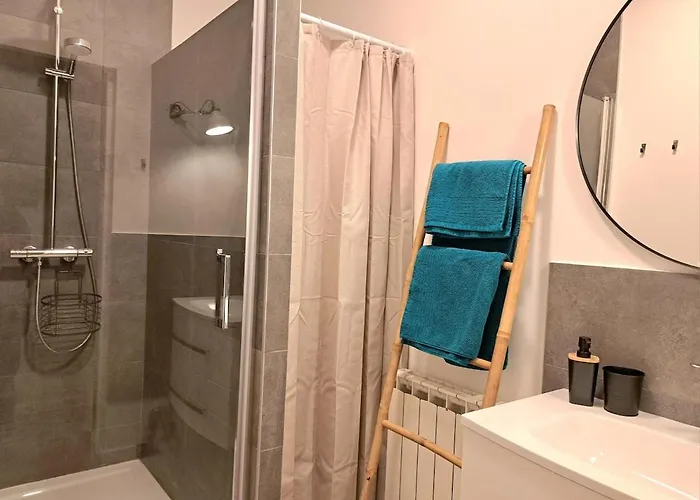 Beautiful With Private Garden In - 100m From Metro Station Appartement *