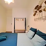 Apartament Beautiful With Private Garden In - 100m From Metro Station *