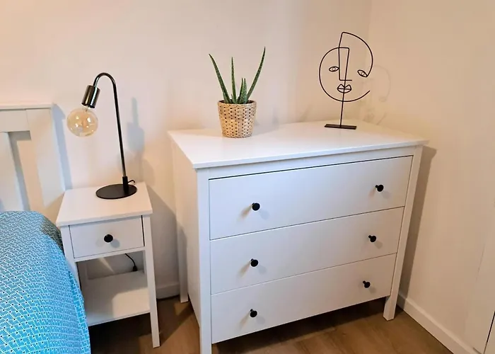 Beautiful With Private Garden In - 100m From Metro Station Lejlighed *